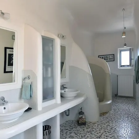 Paros Sleeps 12 Pool Air Con * Parikia (Paros)
