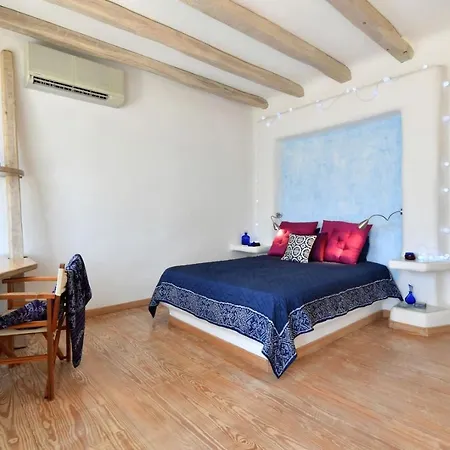 Villa Paros Sleeps 12 Pool Air Con Parikia (Paros)